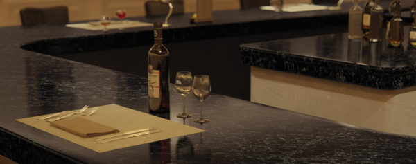 Bar With Quartz Colors Vanilla Noir 5100 Countertop