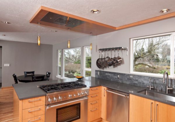 Kitchen With Inspire Coastal Grey Countertop