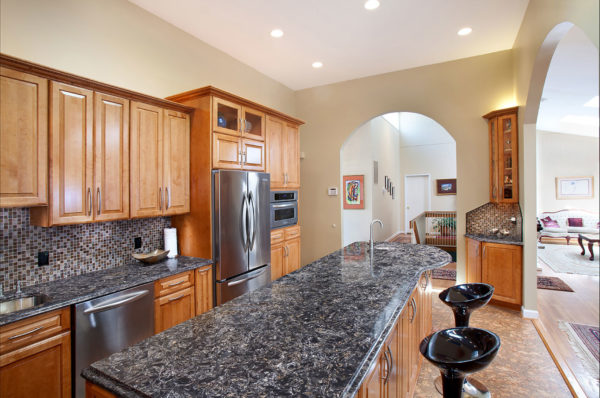 Kitchen With Classic Volcano Countertop