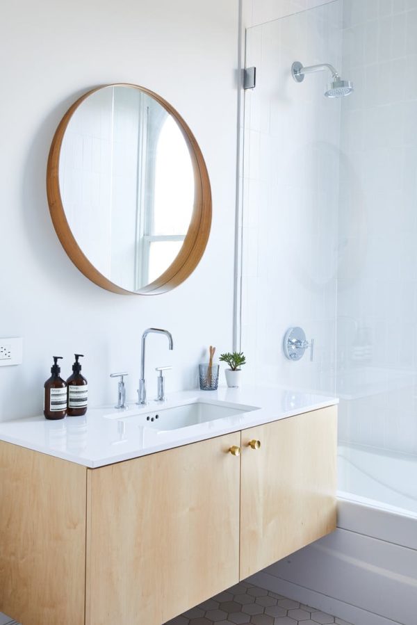 Bathroom With Silestone Iconic White Countertop