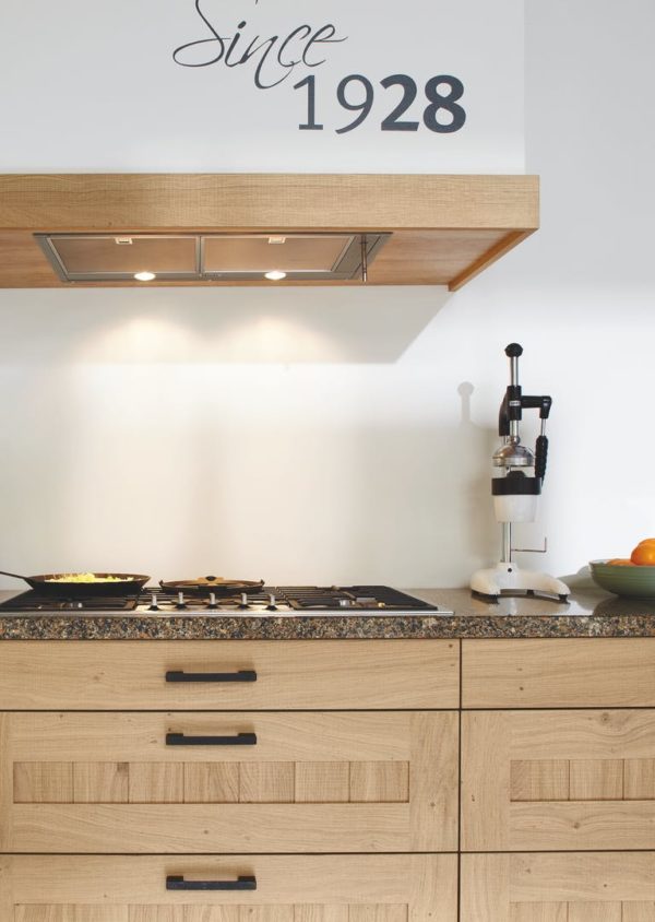 Kitchen With Silestone Sienna Ridge Countertop