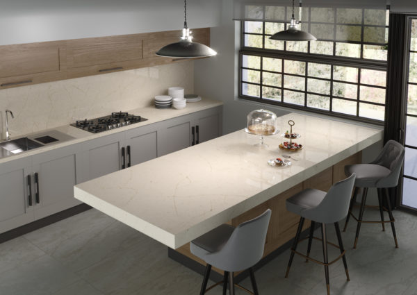 Kitchen and Breakfast Bar With Silestone Et Marfil Countertop